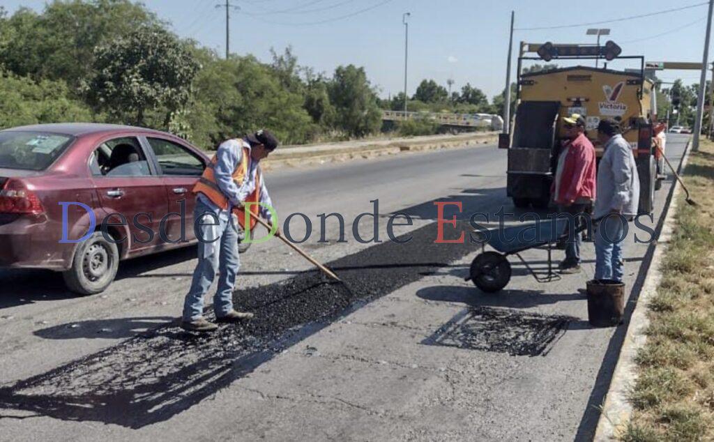 Obras públicas acelera programa de bacheo en colonias de Victoria