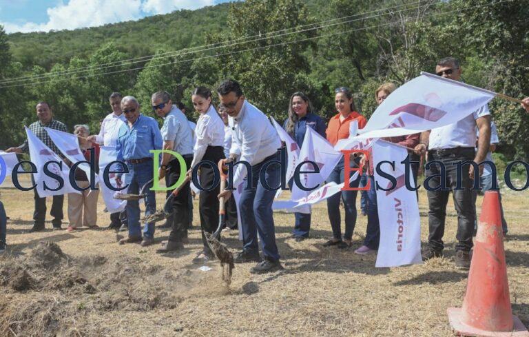 Alcalde Lalo Gattás pone en marcha instalación de desarenador en La Peñita
