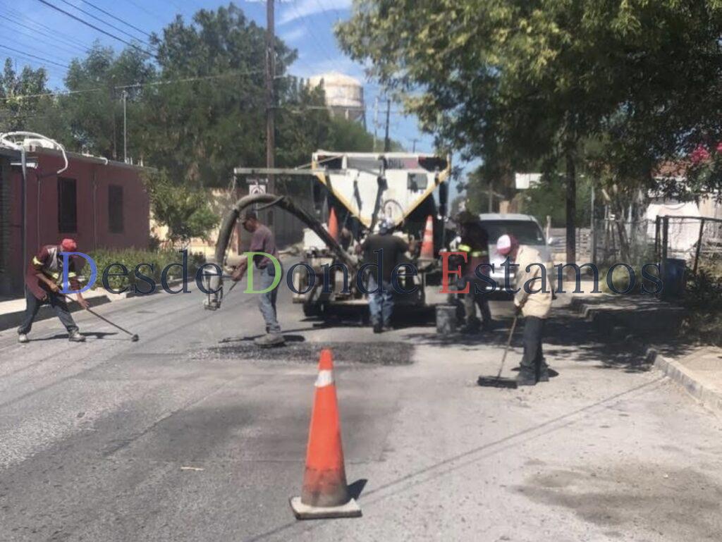 Atiende Servicios Públicos Primarios trabajo de bacheo