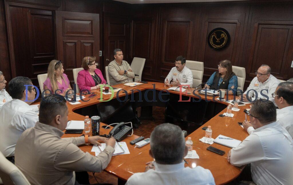 Llama rector a su gabinete a redoblar esfuerzos