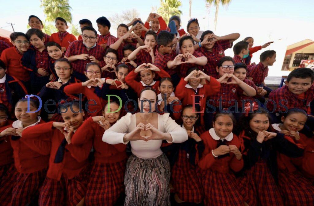 Anuncia Carmen Lilia trámite gratis de certificado médico