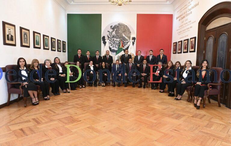 Entrega Lalo Gattás informe por escrito al Cabildo de Victoria