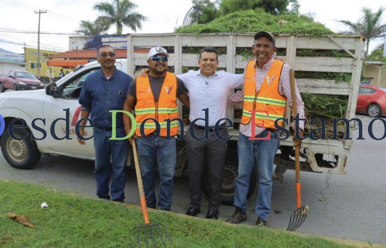 Supervisa alcalde trabajos de limpieza en vialidades de la Capital