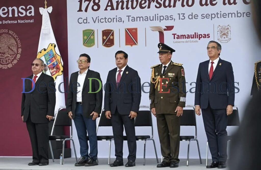 Participa alcalde junto al Gobernador en ceremonia cívico-militar en Victoria