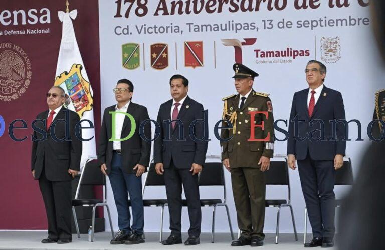 Participa alcalde junto al Gobernador en ceremonia cívico-militar en Victoria