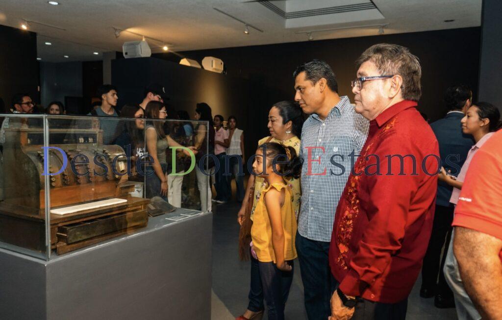 Inauguran exposición “Las posibilidades de lo incalculable”