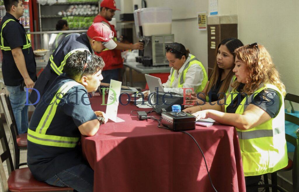 Gobierno de Nuevo Laredo acerca servicios trabajadores de empresa CHROMALOX