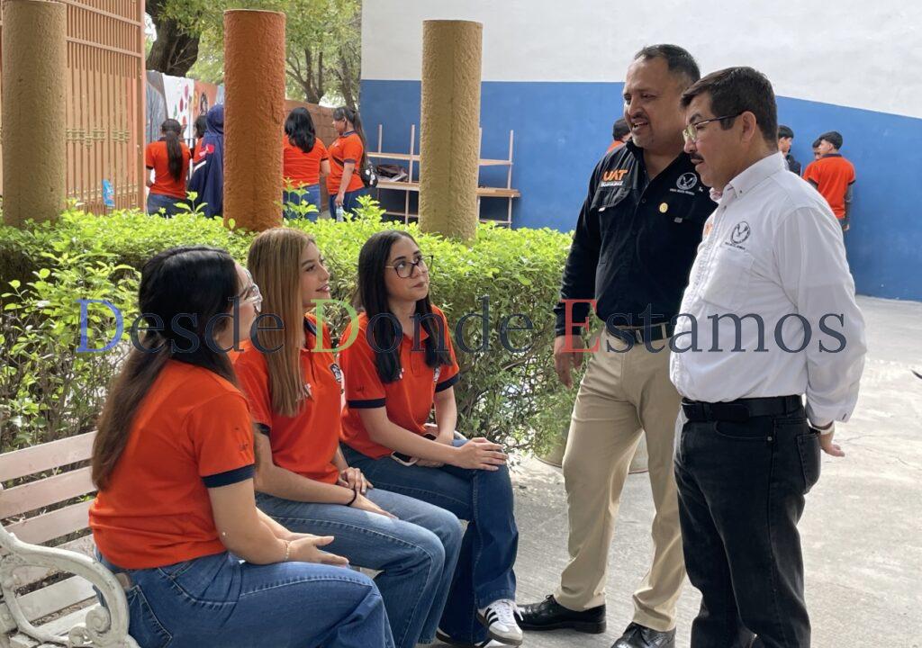 Sostiene rector encuentro con universitarios de Valle Hermoso