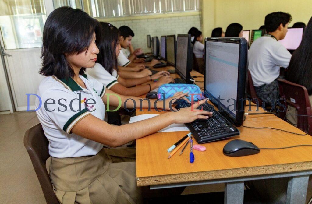 Alcanza CONALEP récord con más de 12 mil certificaciones internacionales