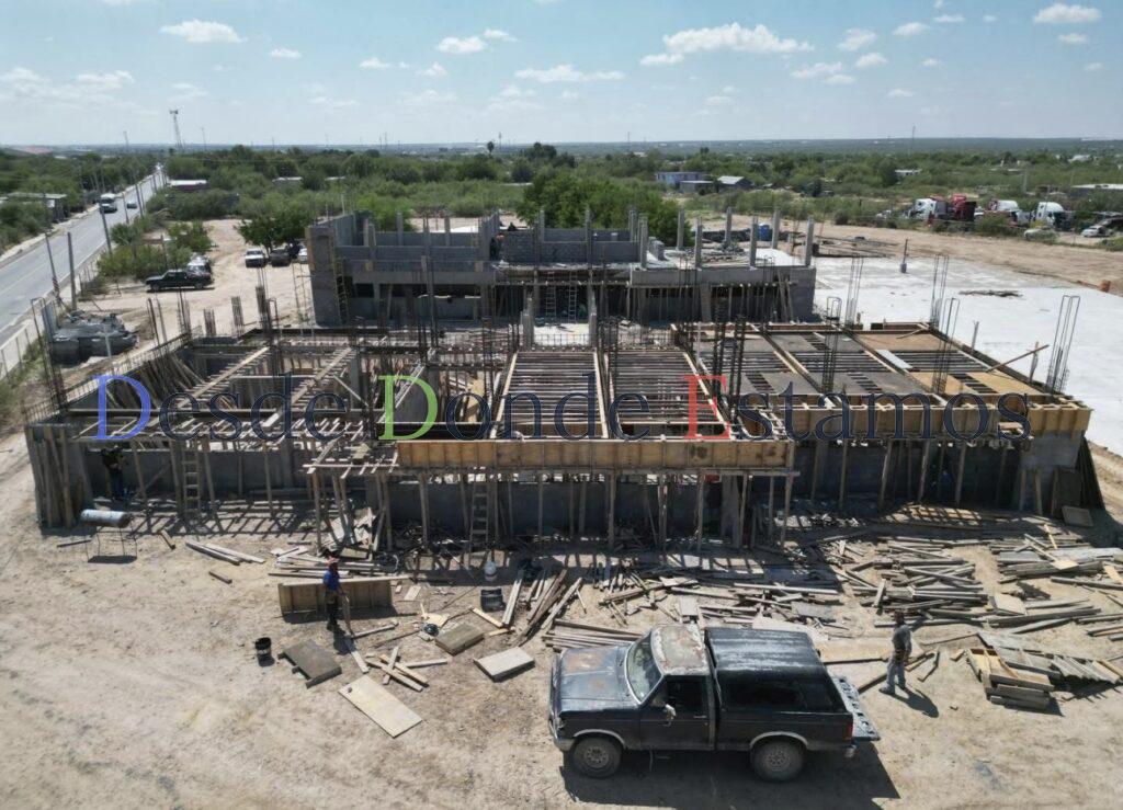 Avanza construcción de escuela en Ejido El Progreso