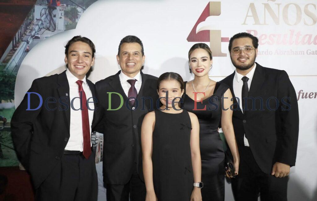 Apoya Familia a Eduardo Gattás: “Siempre están a mi lado”