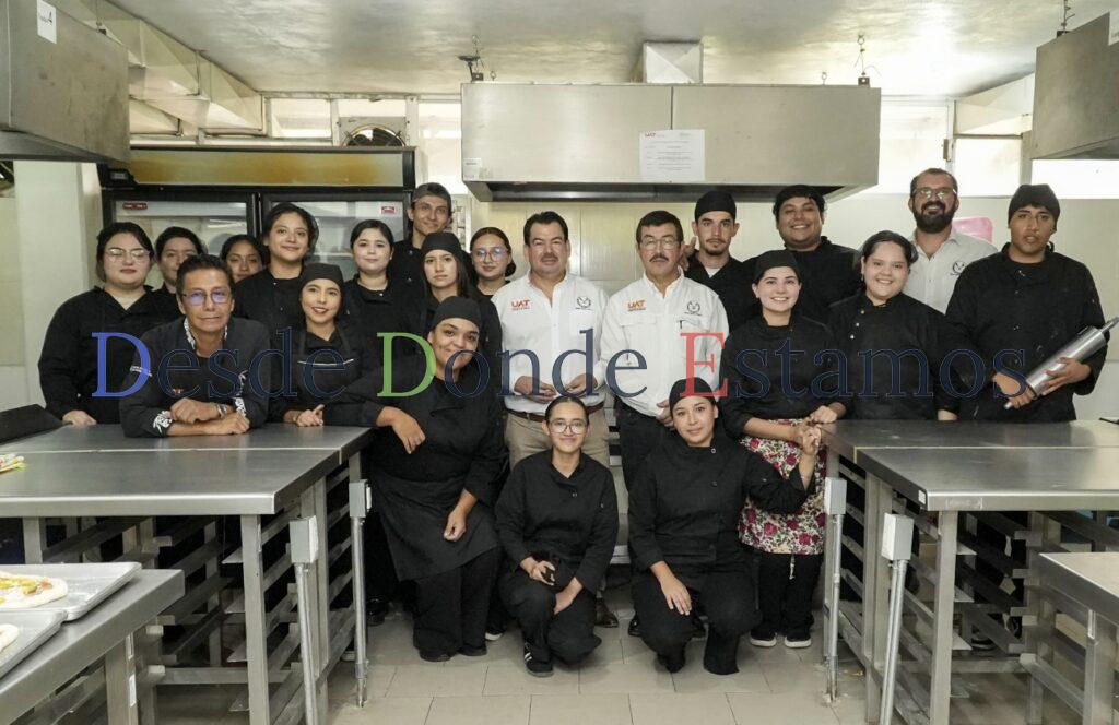 Comparte rector logros con estudiantes de Facultad de Derecho Victoria