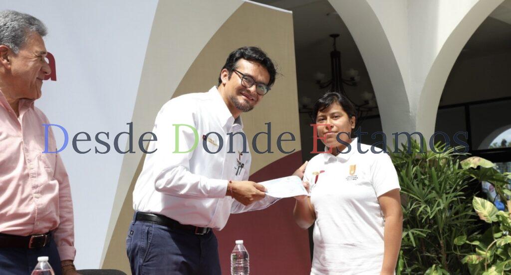 Entrega SEDENER becas TC Energía para impulsar formación académica