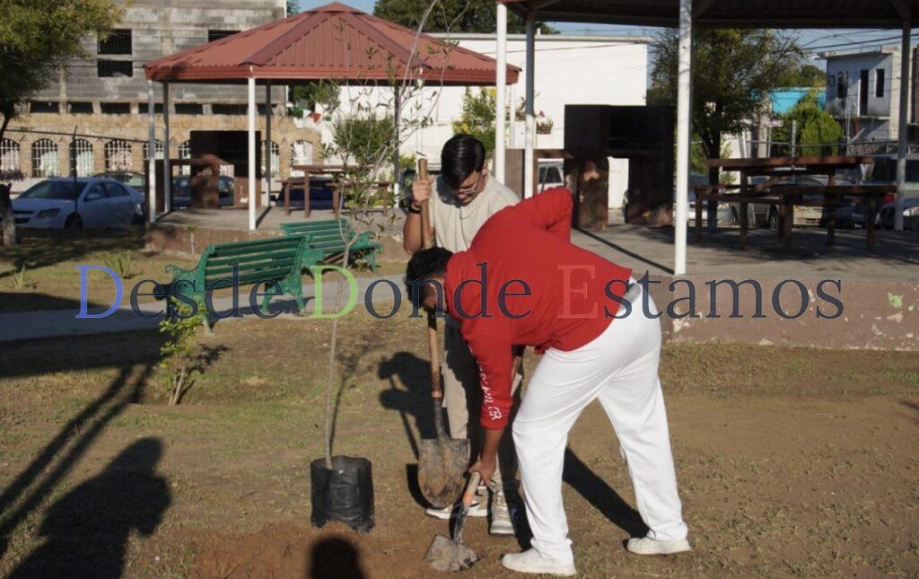 Da Carmen Lilia banderazo inicial para rehabilitación de colector