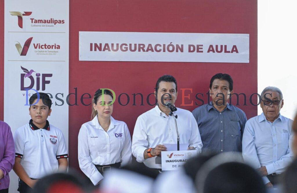 Entrega Ayuntamiento, aula a la escuela primaria Francisco Márquez