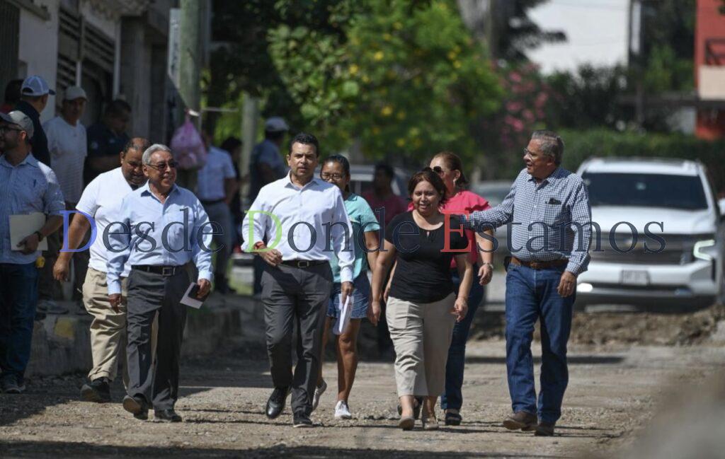 Agradecen vecinos pavimentación en la Cuauhtémoc