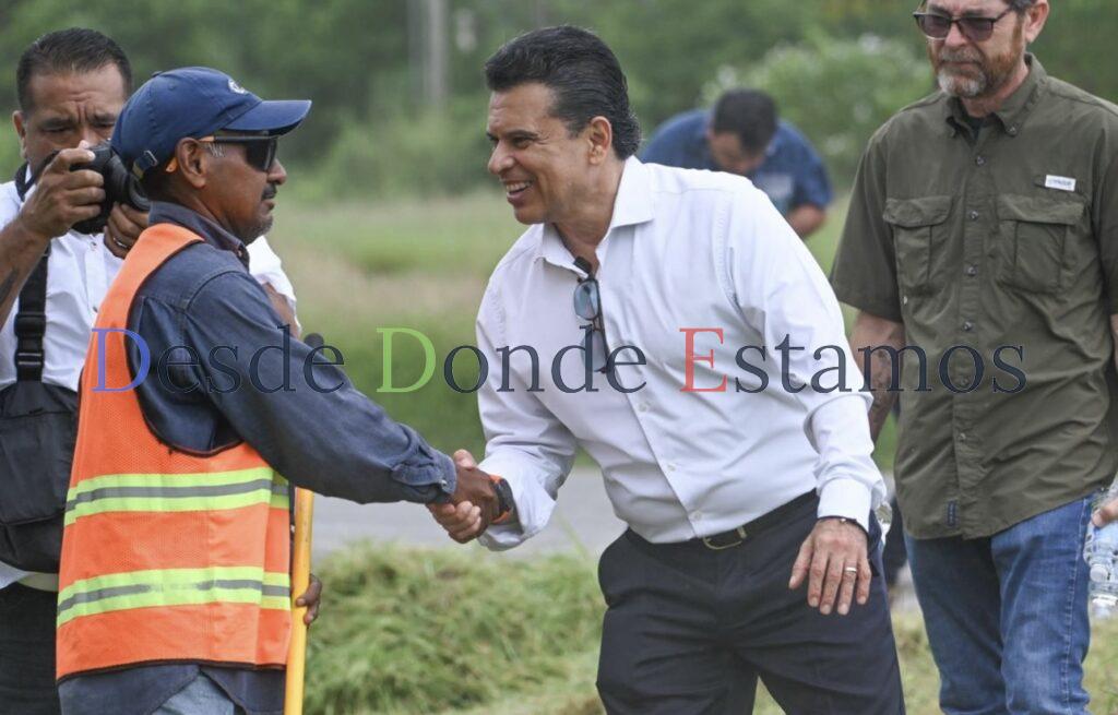 Supervisa alcalde trabajos de limpieza en vialidades