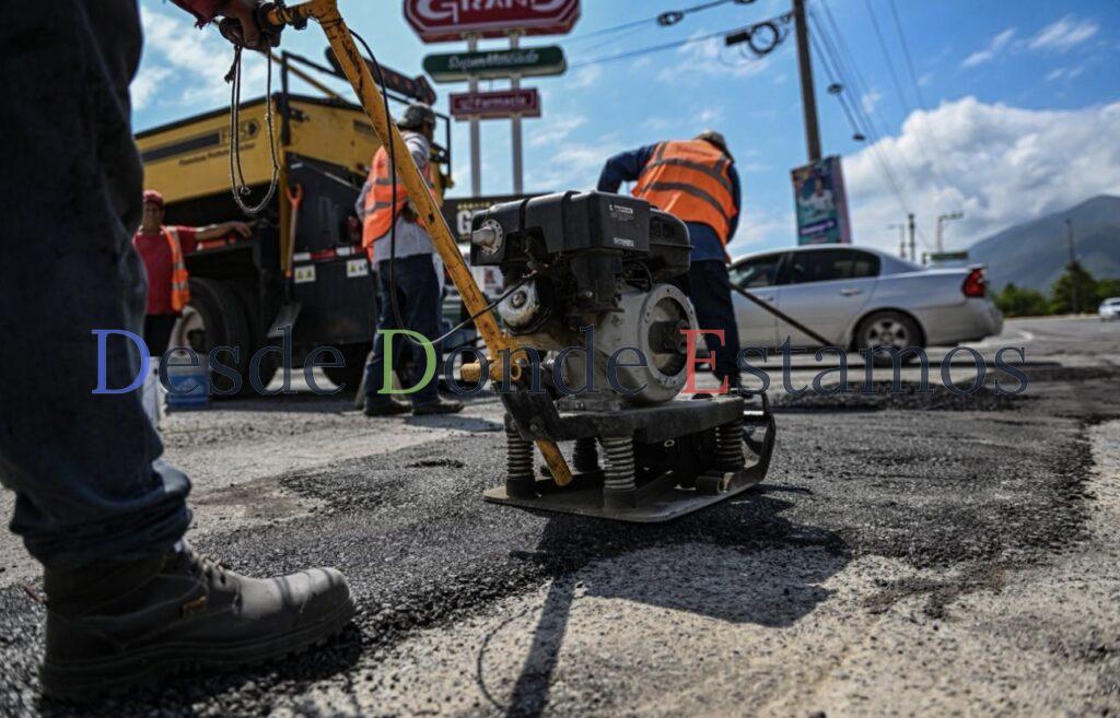 Después de las lluvias ayuntamiento repara calles dañadas