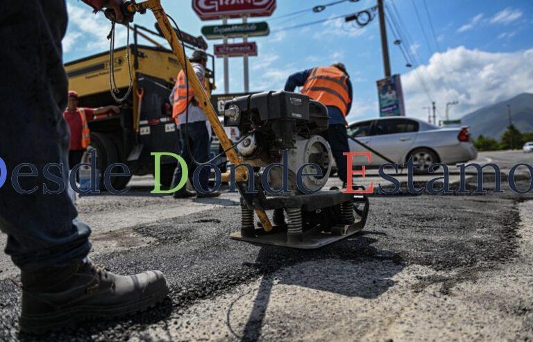 Después de las lluvias ayuntamiento repara calles dañadas