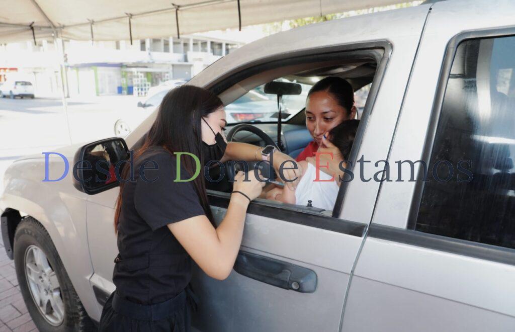 Exitosa jornada de vacunación drive thru contra la influenza
