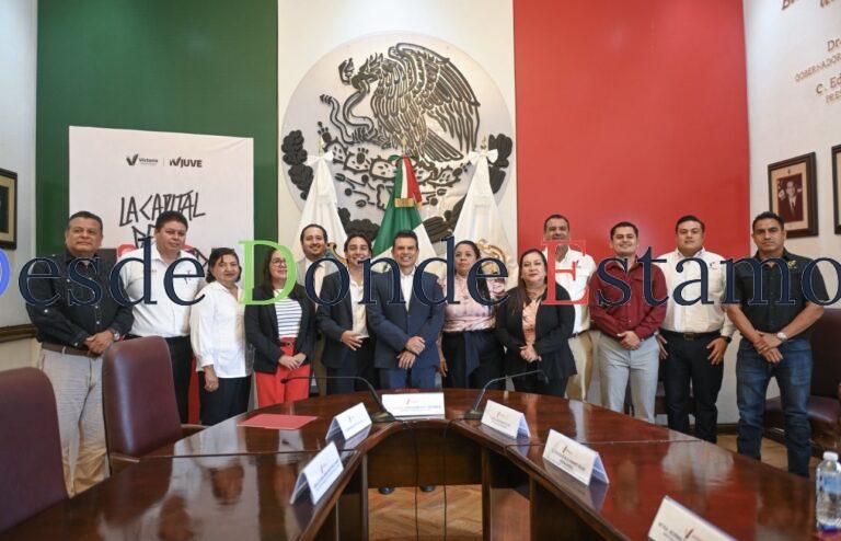 Firma convenio Instituto Victorense de la Juventud con escuelas