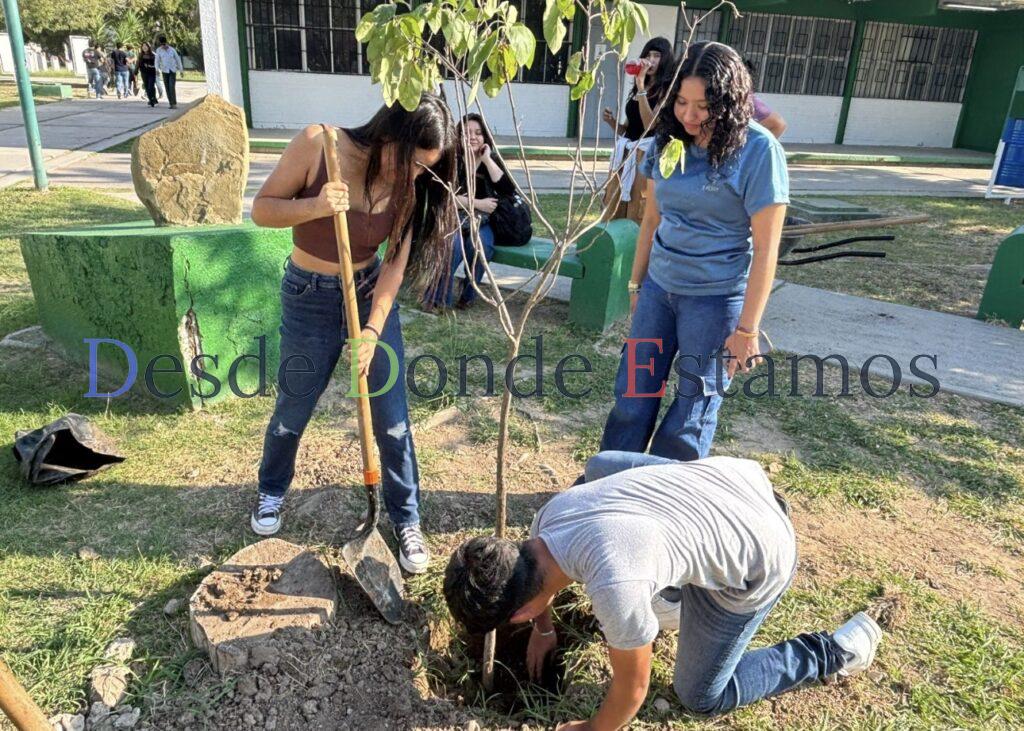 Impulsan reforestación y proyectos ambuentales en el Tec de Nuevo Laredo