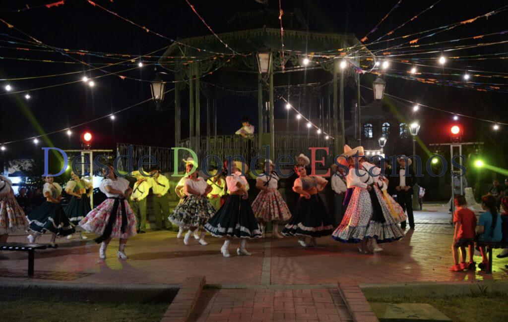 Plaza Juárez vive una tarde de música, danza, y tradición en el Centro Histórico