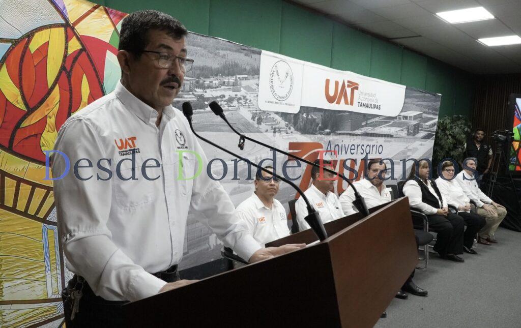 UAT y SET entregan más de 8 000 becas a universitarios