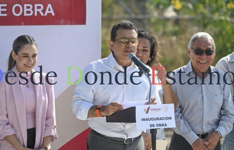 Entrega alcalde calle pavimentada con concreto hidráulico en la Col. Sierra Madre