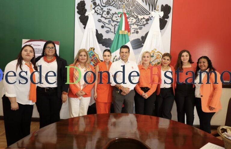 Firma Victoria decálogo contra la violencia hacia las mujeres