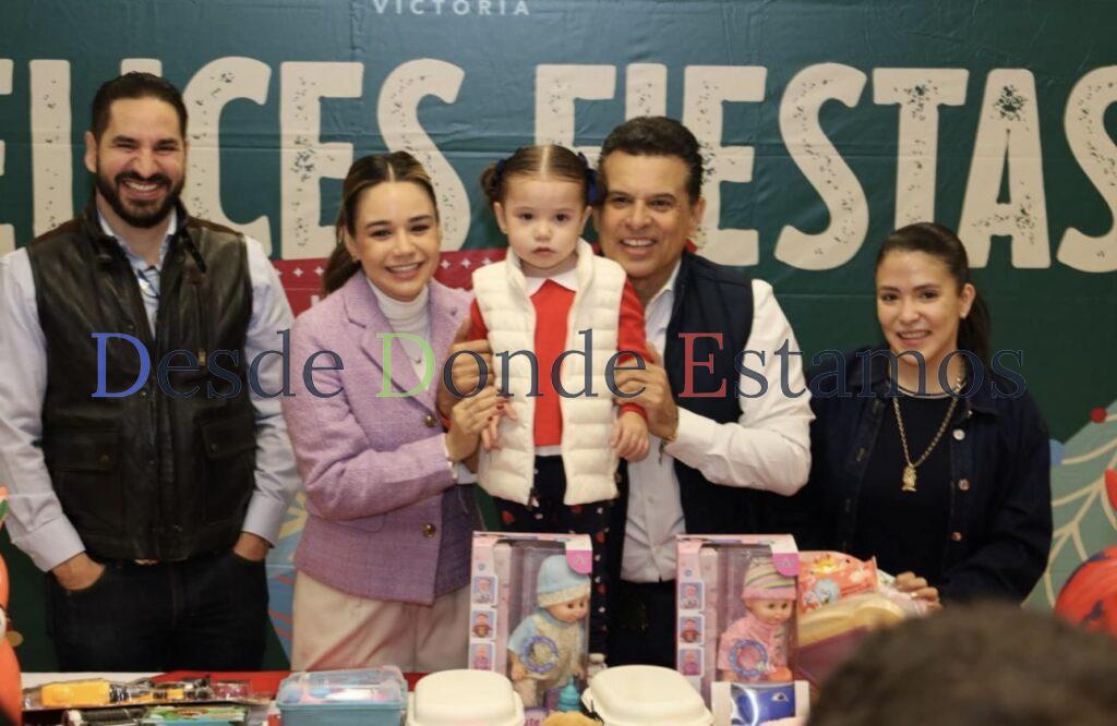 Arrancan Lucy y Lalo “Ayudemos a Santa 2025”