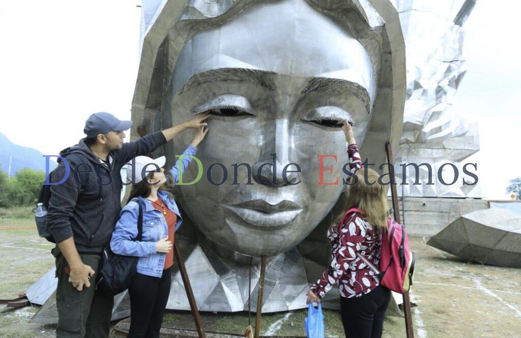 Sé incrementan visitas a la Virgen monumental de El Chorrito