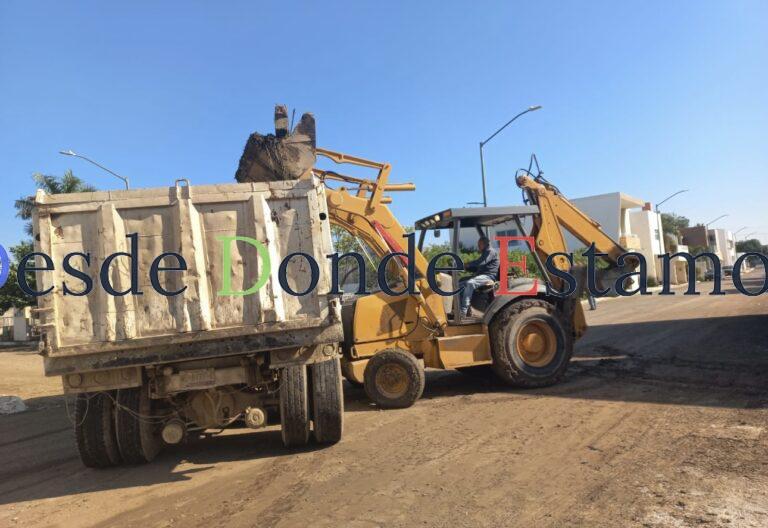 Mejora Municipio movilidad en calles de colonias y caminos ejidales