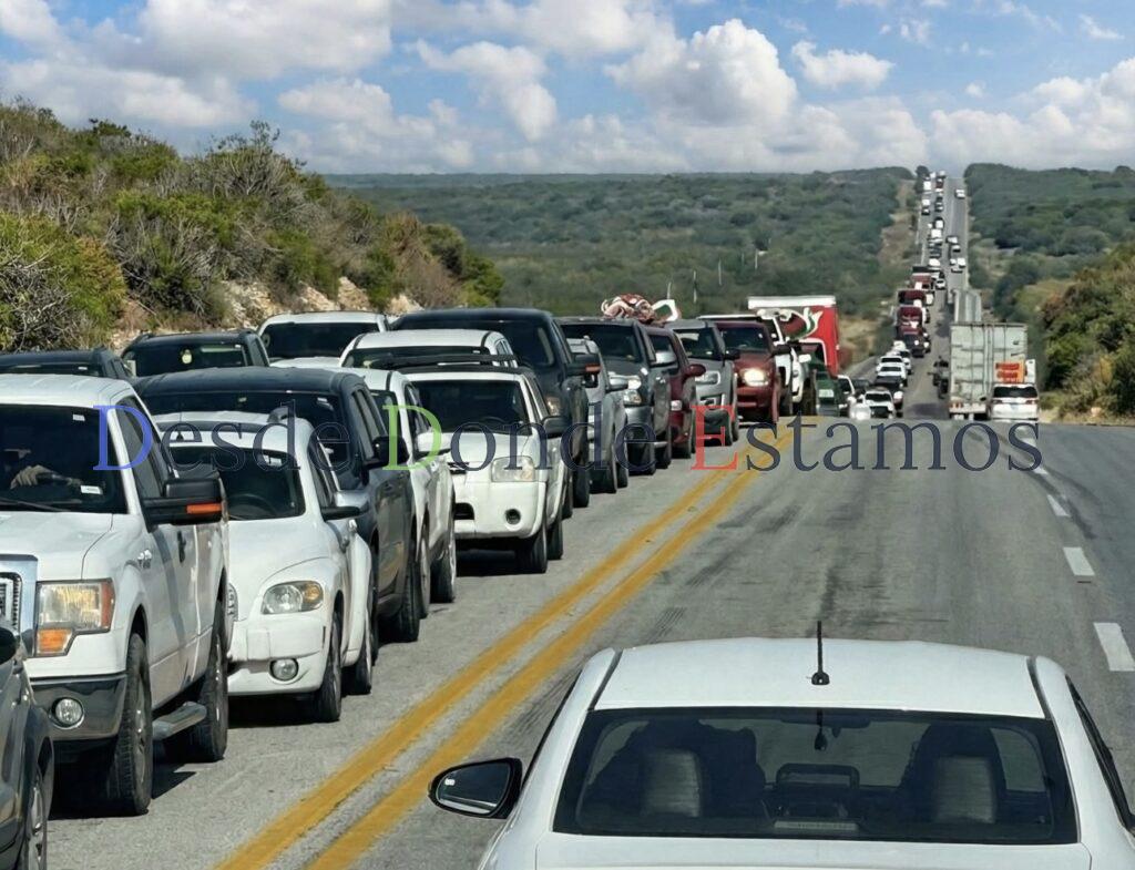 Retraso de hasta una hora por retenes carreteros