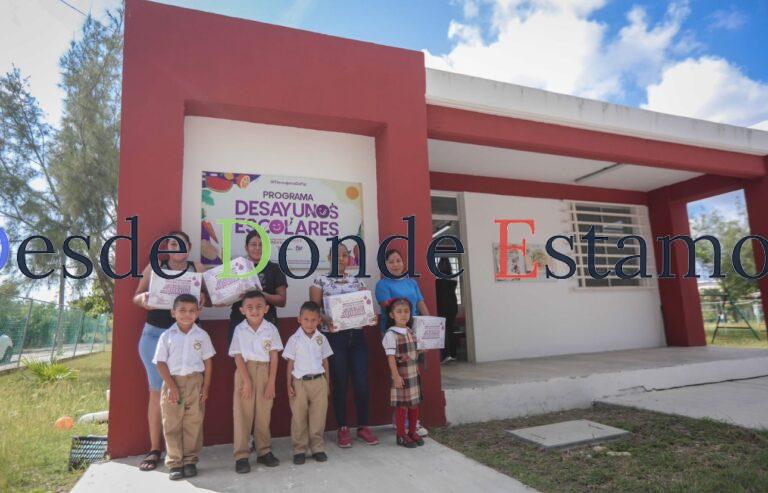 Entrega DIF más de 100 mil dotaciones navideñas de desayunos escolares