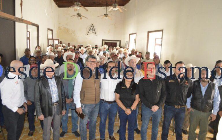 Realiza Economía jornada de capacitación para productores de mezcal