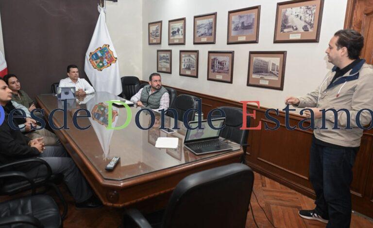 Sostiene Lalo Gattás reunión con colaboradores del gobierno municipal