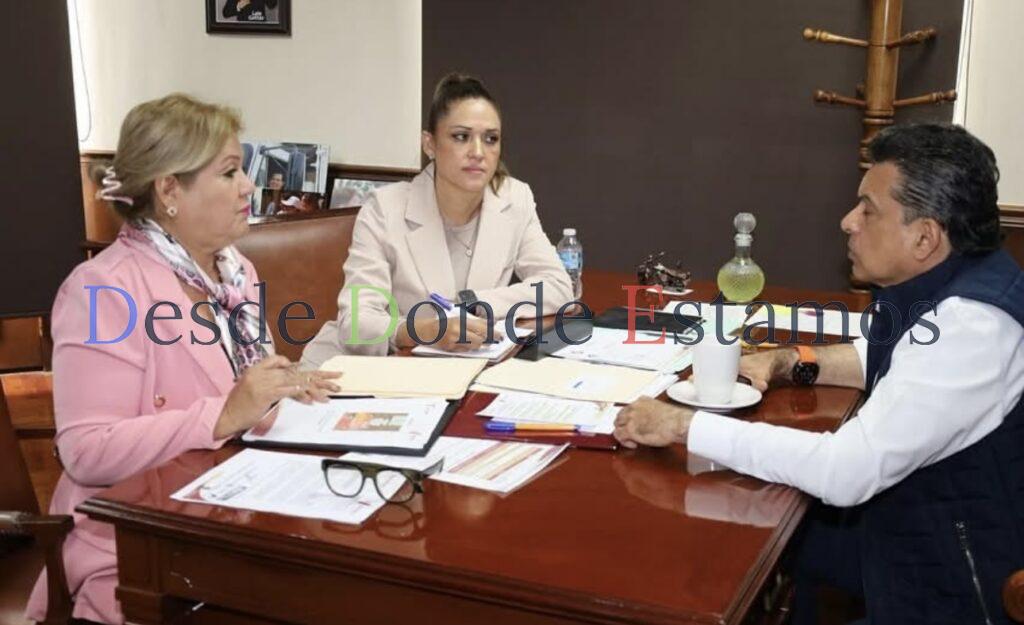 Revisa Gattás programas sociales para este 2026