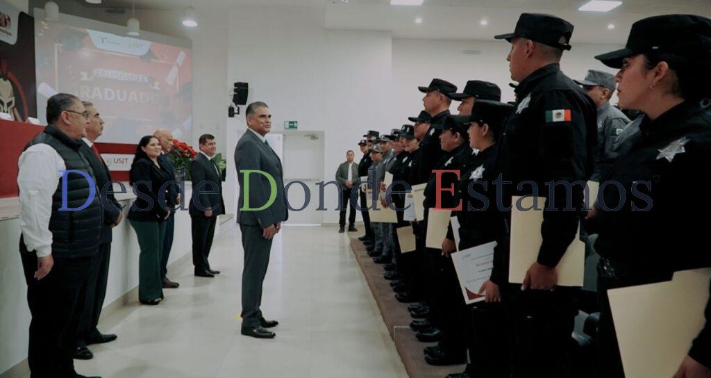 Se gradúan 41 elementos en la USJT