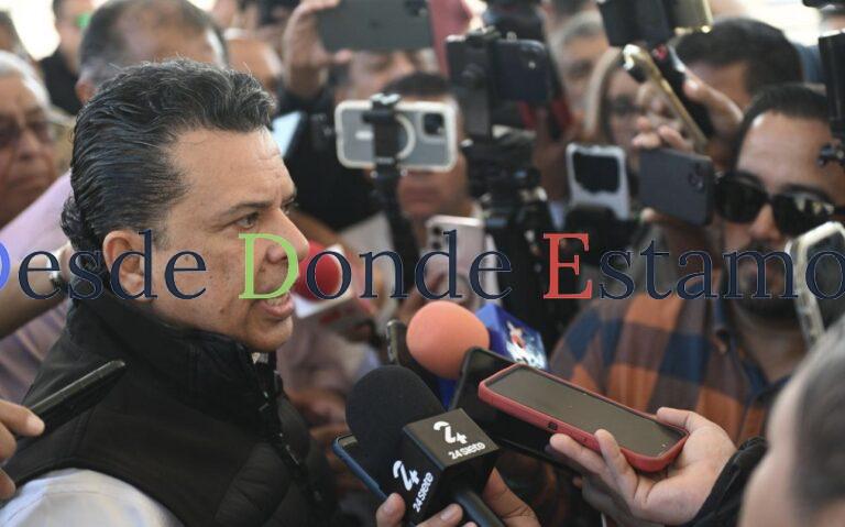 Felicita Lalo Gattás a periodistas en su día