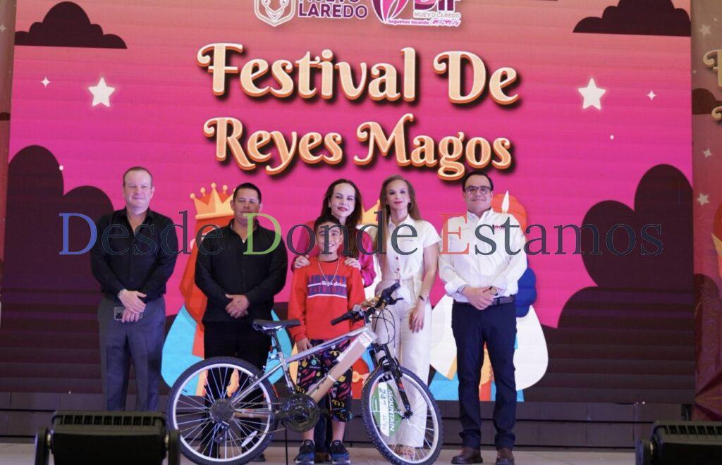 Festival de Reyes Magos 2026 llena de sonrisas y magia el Polyforum La Fe