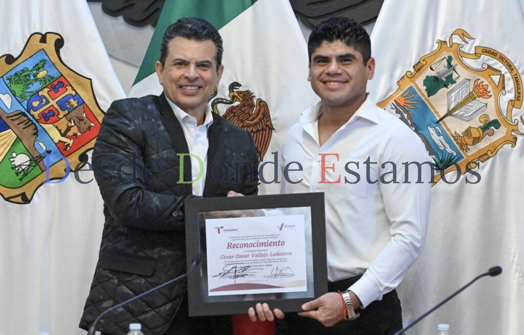 Entrega Cabildo reconocimiento a destacado deportista victorense