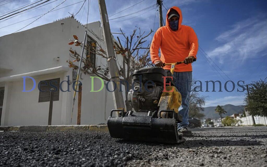 Realiza Obras Públicas Municipales trabajo de bacheo