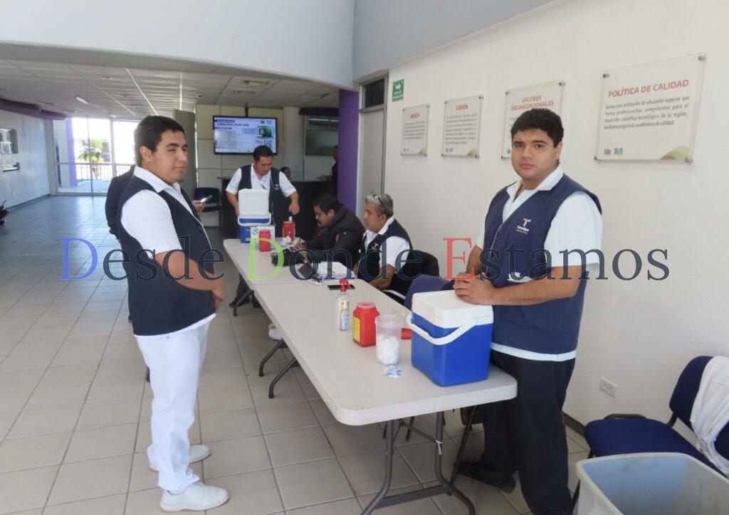 Refuerzan salud estudiantil con jornada de vacunación en la UPV