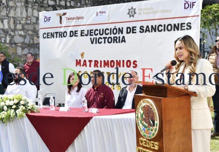 Lucy de Gattás y el DIF Victoria colaboran para llevar matrimonios colectivos