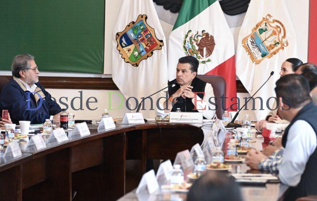 Reúne Lalo Gattás a líderes empresariales en mesa económica