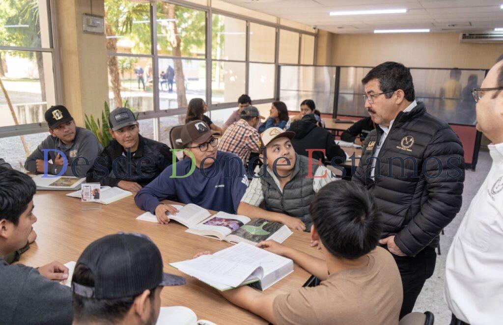 El diálogo con universitarios define el nuevo rumbo de la UAT: rector