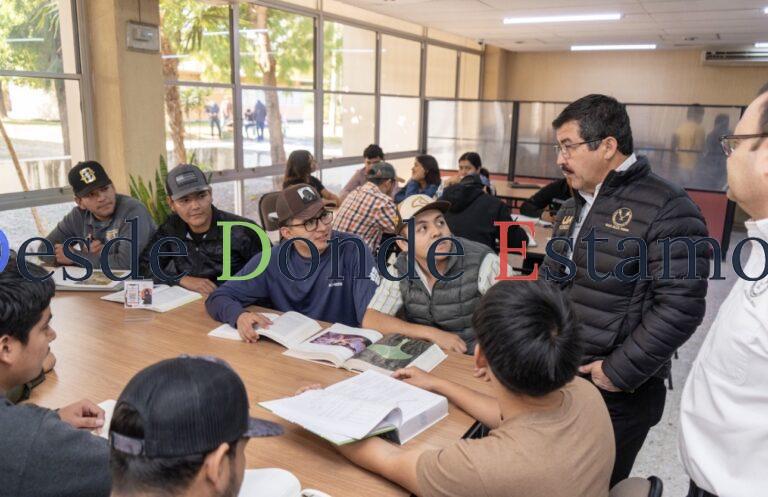 El diálogo con universitarios define el nuevo rumbo de la UAT: rector