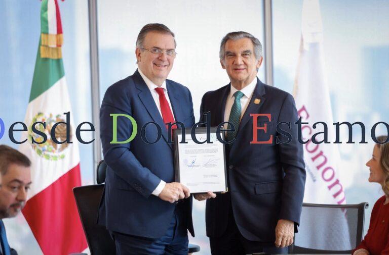 Firma Américo convenio con secretario de Economía