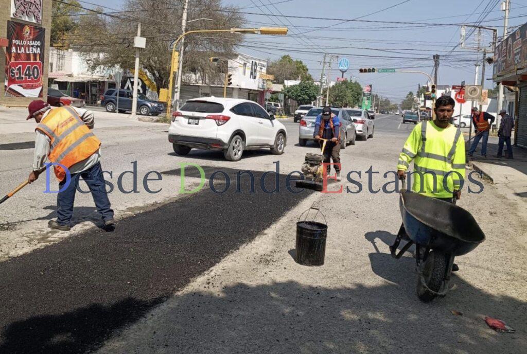 Sigue obras públicas cumpliendo con la rehabilitación de calles